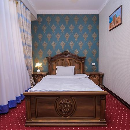 Dendi Plaza Hotel Buhara Exterior foto