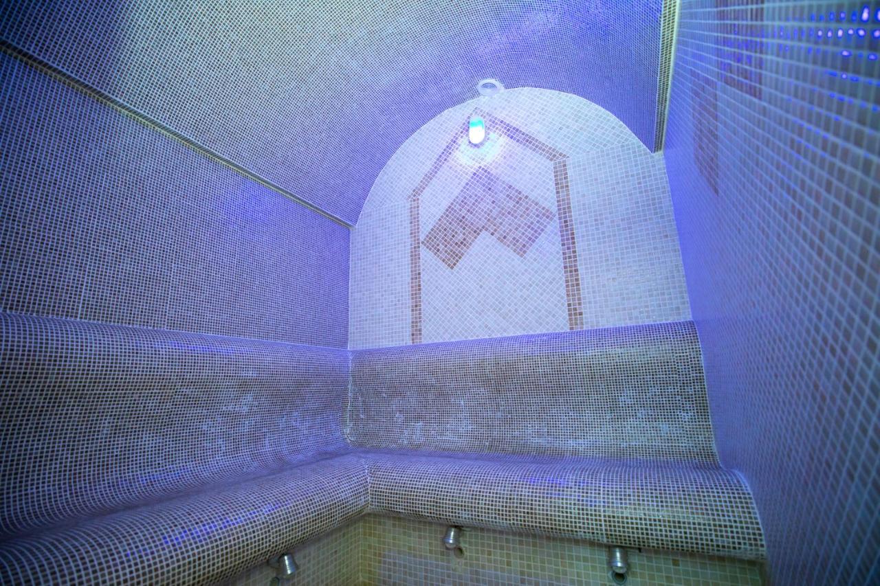 Dendi Plaza Hotel Buhara Exterior foto
