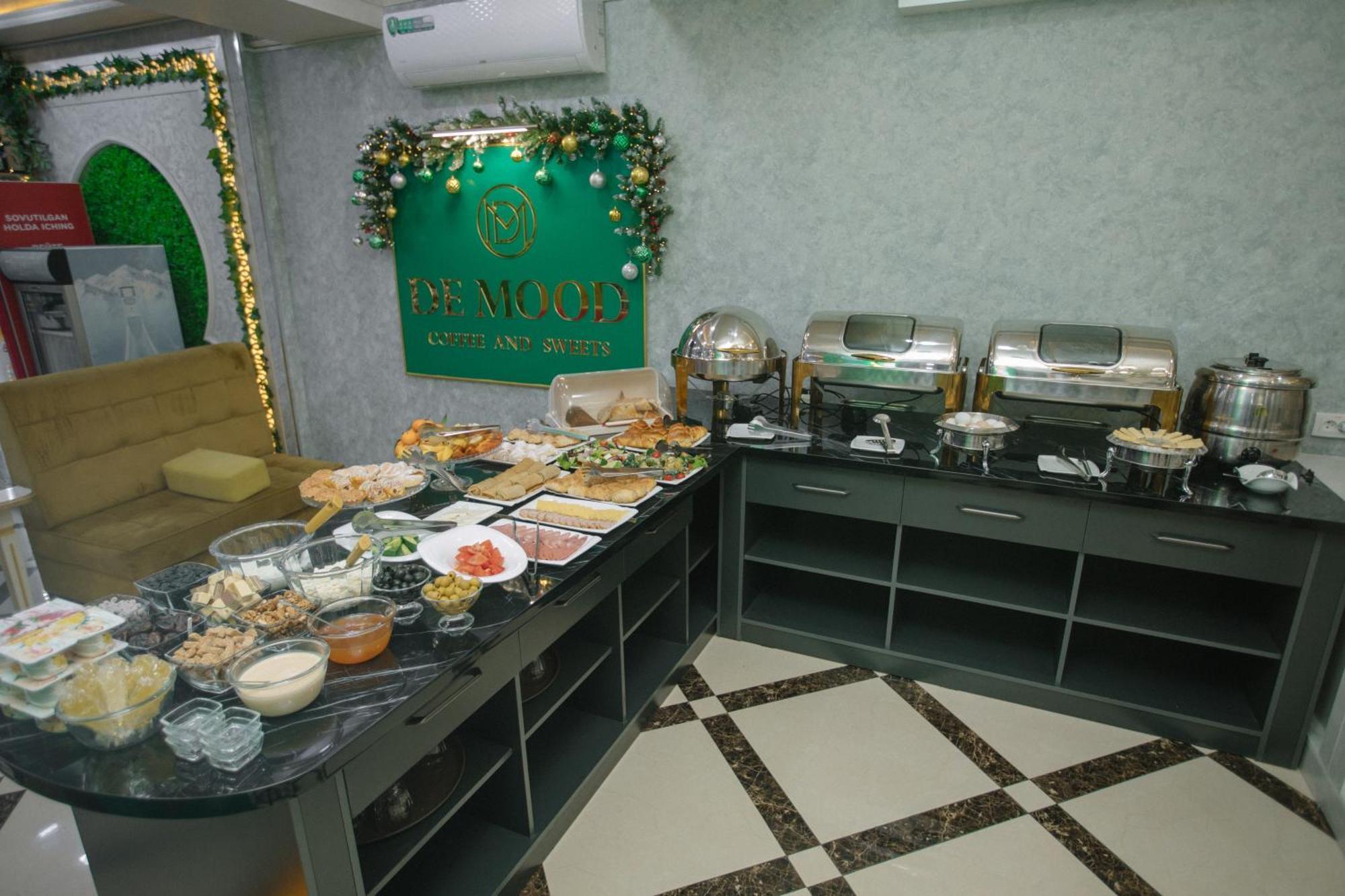 Dendi Plaza Hotel Buhara Exterior foto