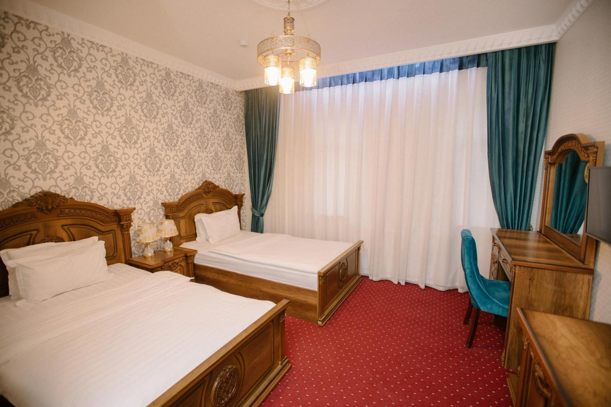 Dendi Plaza Hotel Buhara Exterior foto