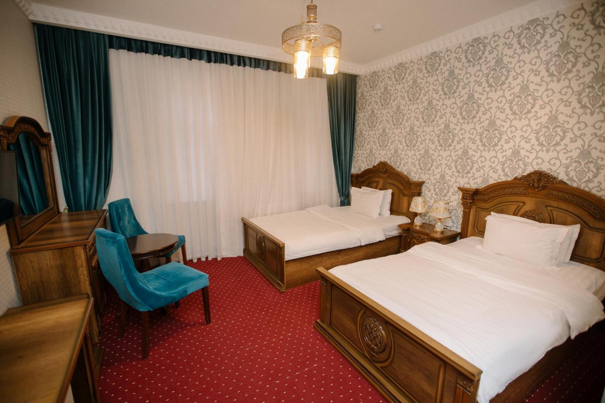 Dendi Plaza Hotel Buhara Exterior foto