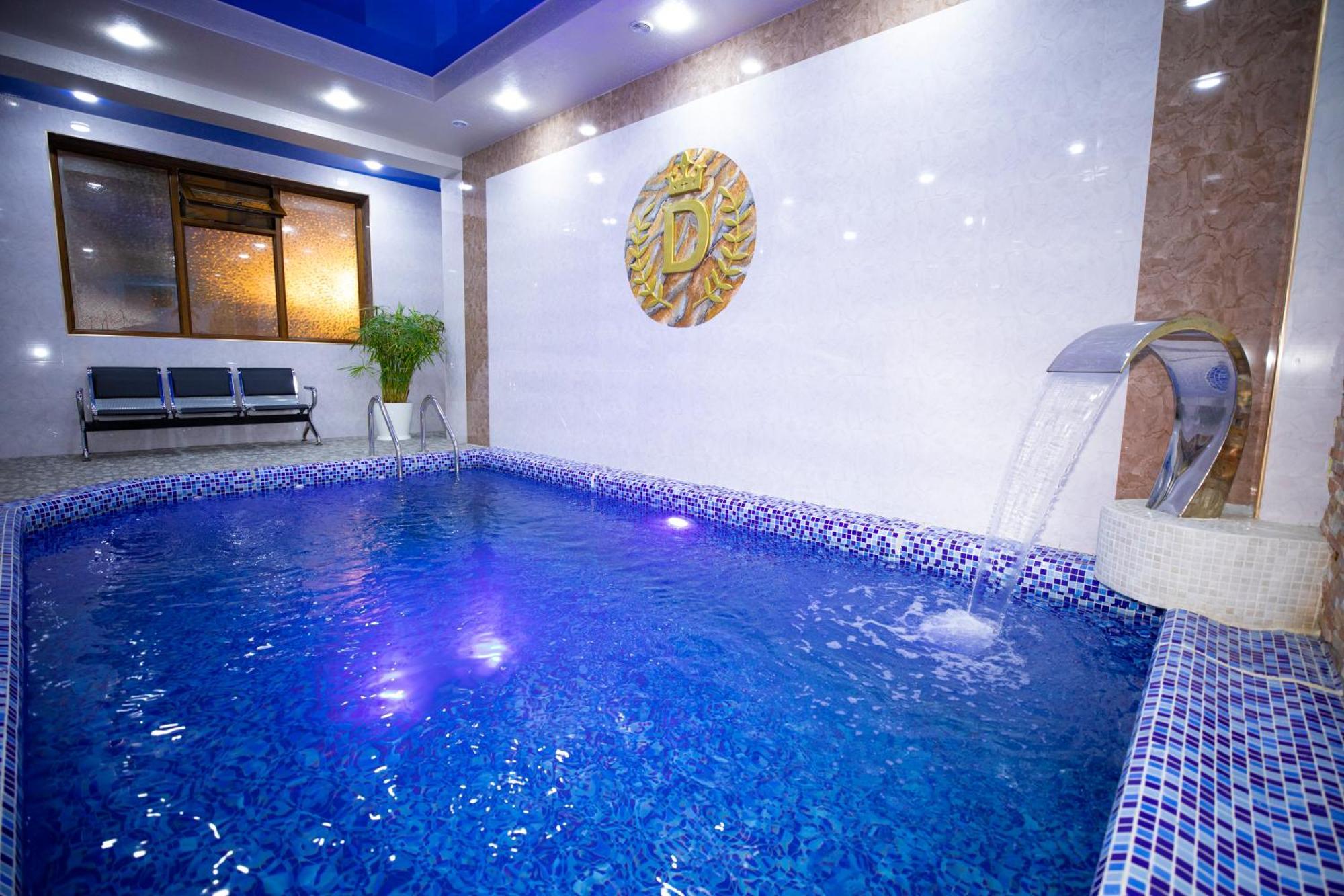Dendi Plaza Hotel Buhara Exterior foto