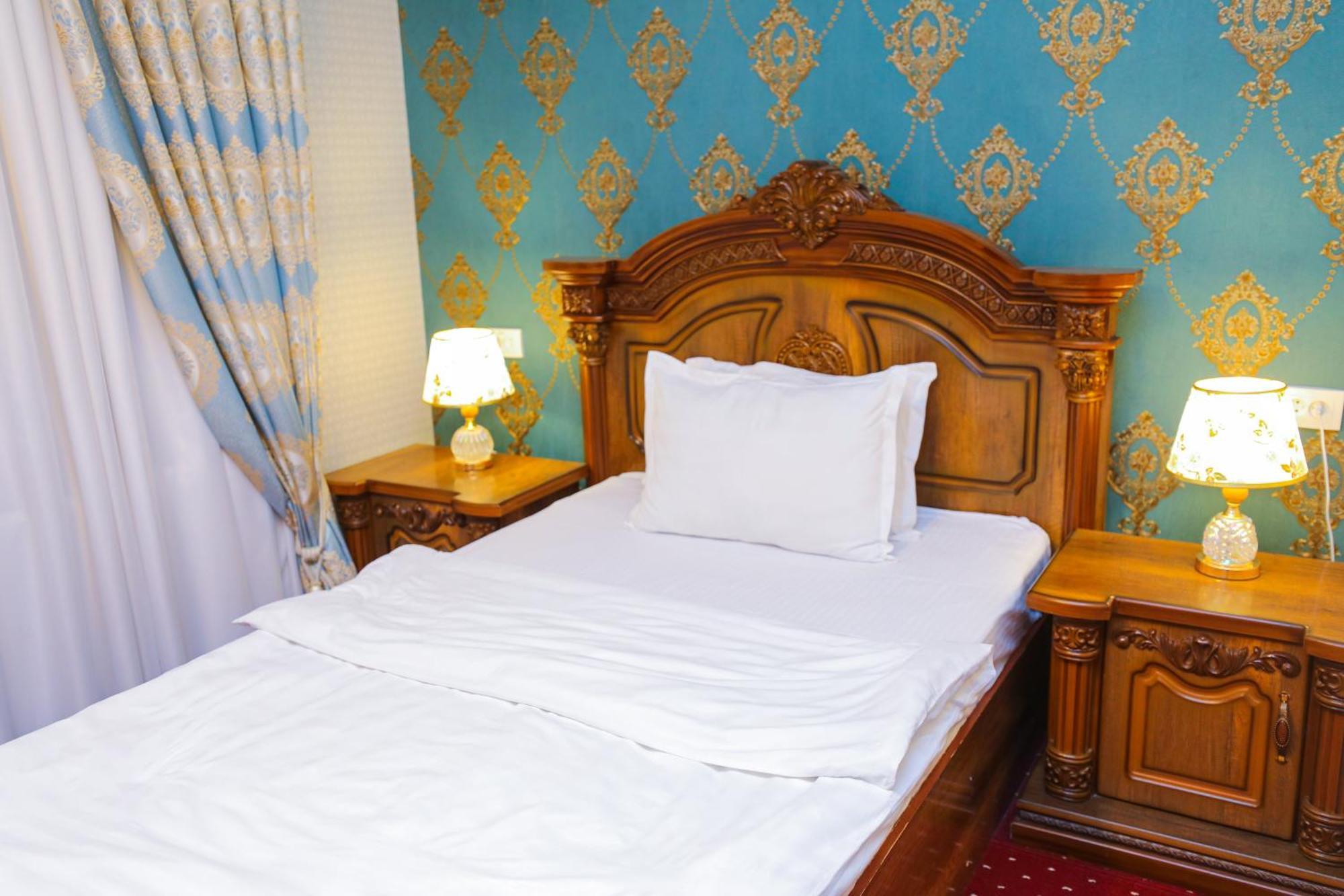 Dendi Plaza Hotel Buhara Exterior foto
